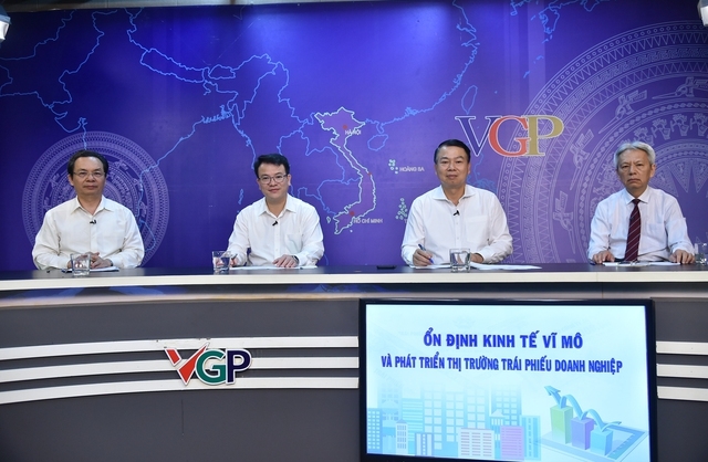 Nền kinh tế Việt Nam được chèo lái thế nào trước các cơn sóng lớn