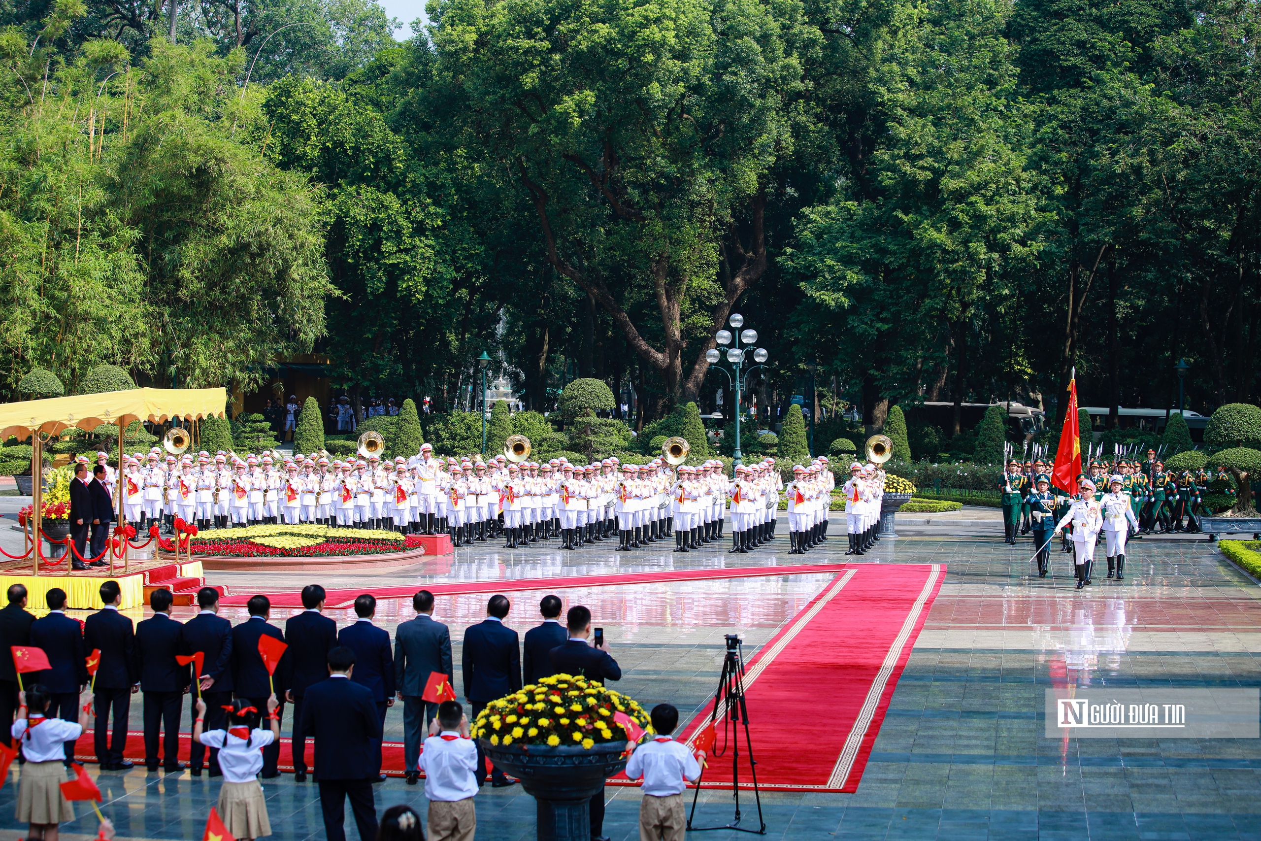 Thủ tướng Phạm Minh Chính chủ trì lễ đón Thủ tướng Lý Cường- Ảnh 10.