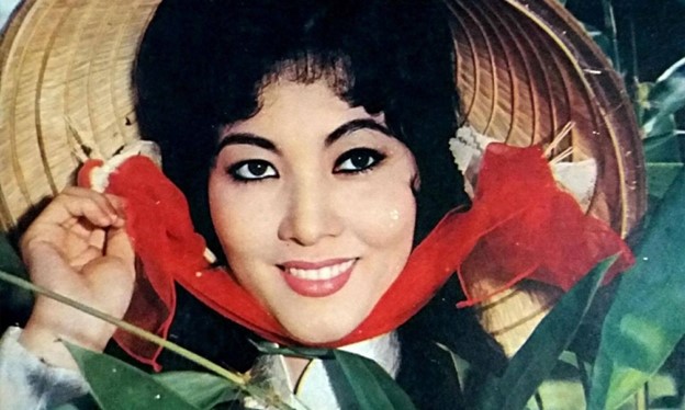 "Tuyệt sắc giai nhân" và nỗi buồn đằng sau ánh hào quang của người nghệ sĩ- Ảnh 1. "Tuyệt sắc giai nhân" và nỗi buồn đằng sau ánh hào quang của người nghệ sĩ- Ảnh 1.