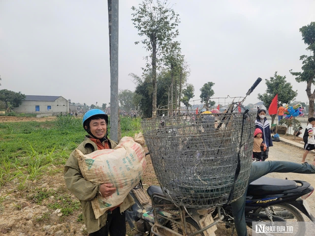 Hàng tấn cá được đánh bắt tại lễ hội ngày cận Tết- Ảnh 14.