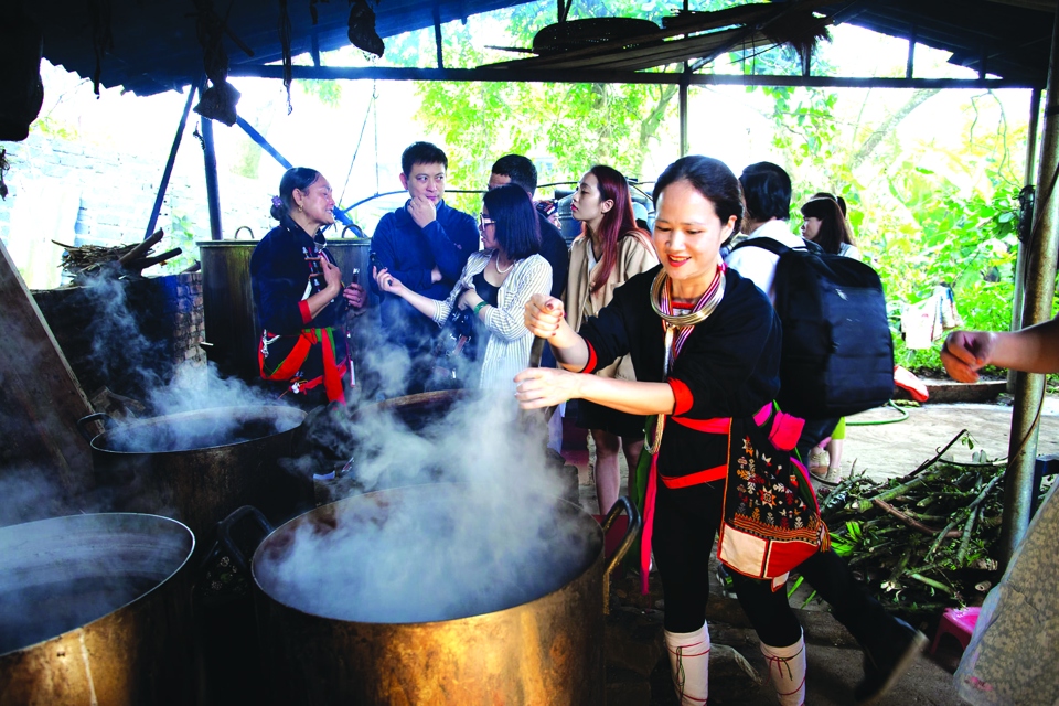 M&ocirc; h&igrave;nh &ldquo;Điểm đến du lịch cộng đồng bản Miền&rdquo; (Ba V&igrave;) của c&aacute;c d&acirc;n tộc thiểu số đầu ti&ecirc;n tr&ecirc;n địa b&agrave;n&nbsp; H&agrave; Nội&nbsp; &nbsp;Ảnh: Mộc Mi&ecirc;n