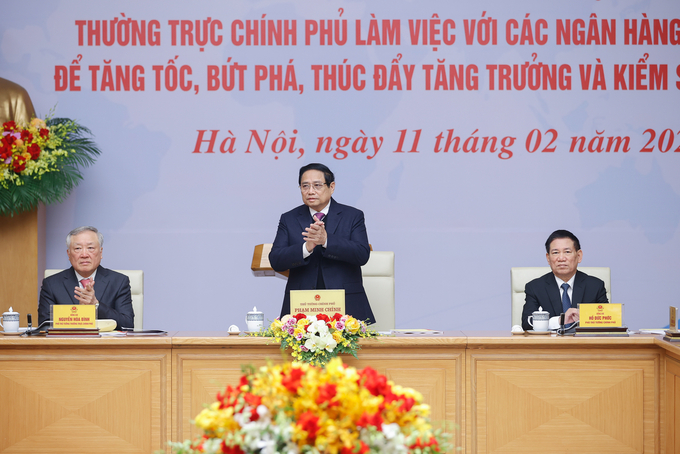 Thủ tướng Phạm Minh Chính chủ trì Hội nghị Thường trực Chính phủ làm việc với các ngân hàng thương mại. Ảnh: VGP.