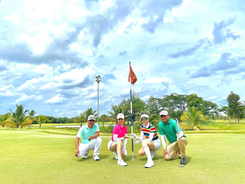 Golfer Diễm Đặng xuất sắc ghi điểm Eagle tại hố số 13.