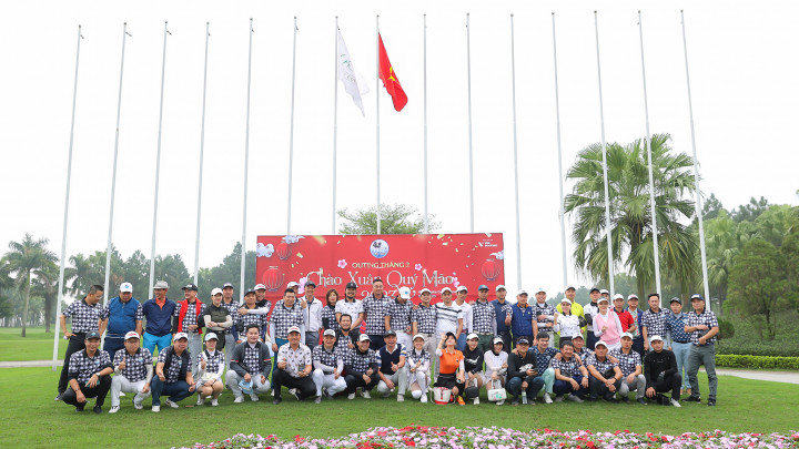 Cuộc đua danh hiệu golfer xuất sắc nhất năm của CLB 1982 đã bắt đầu quay trở lại.