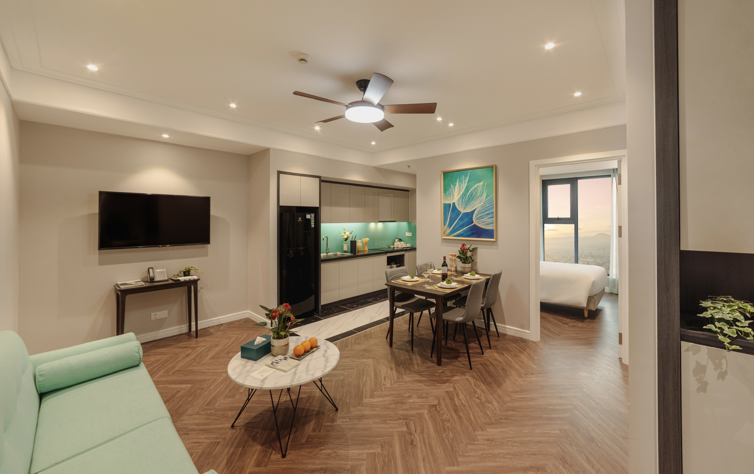 Các căn hộ tại Altara Serviced Residences trang bị đầy đủ nội thất tiêu chuẩn, mang đến trải nghiệm sống hiện đại, tiện nghi.
