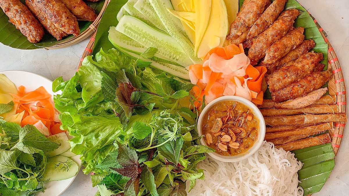 cach-lam-nem-nuong-nha-trang-bang-noi-chien-khong-dau-thom-avt-1200x67620230526110354