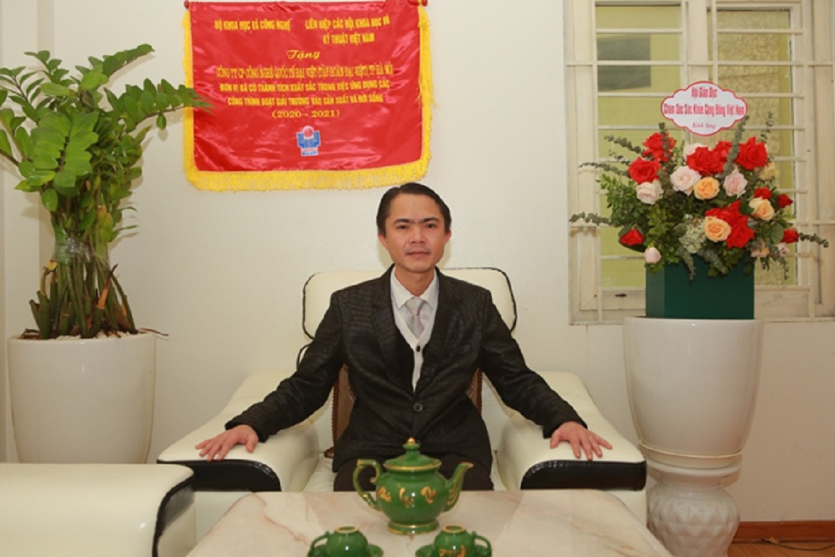 Ông - Nguyễn Xuân DiệuChủ tịch Hội Đồng quản trị