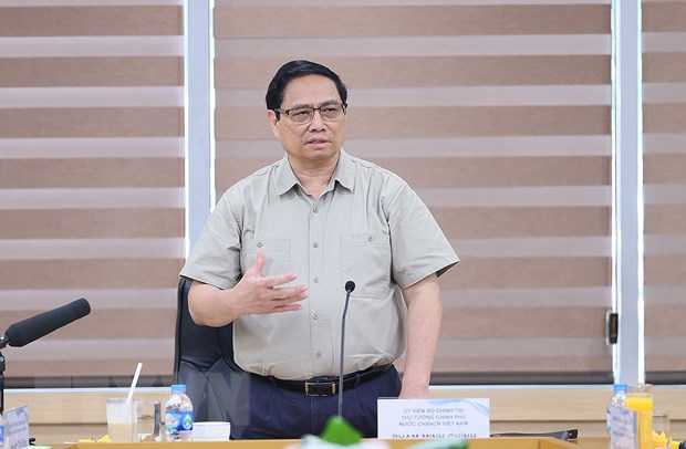 Thủ tướng Phạm Minh Chính phát biểu tại buổi làm việc với Ban lãnh đạo Samsung Việt Nam. (Ảnh: Dương Giang/TTXVN)