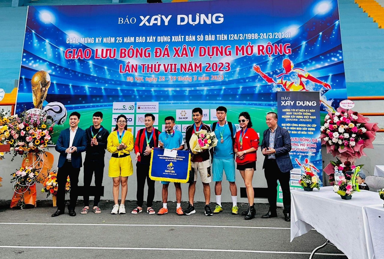 CLB Liên quân nhà báo tham gia giải do Báo Xây dựng tổ chức