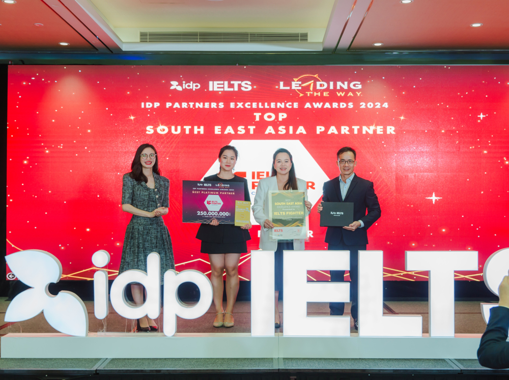 IELTS Fighter được vinh danh Đối tác xuất sắc nhất Đông Nam Á 2024 của IDP Việt Nam 7