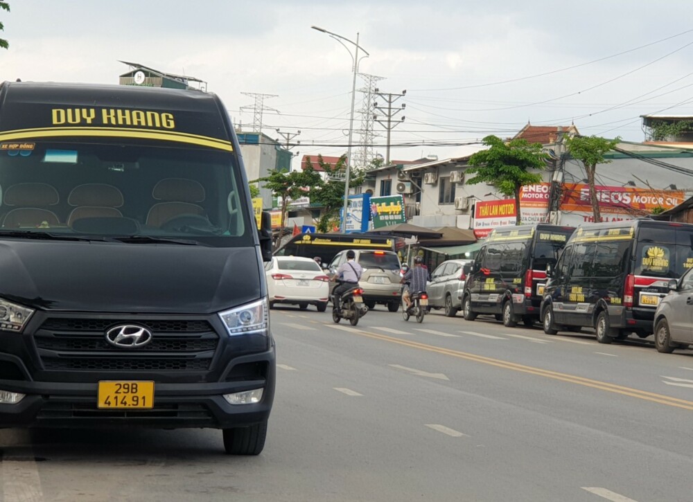 Hà Nội: Chưa tìm ra biện pháp triệt để để giải quyết tình trạng vi phạm của hàng loạt nhà xe limousin 1