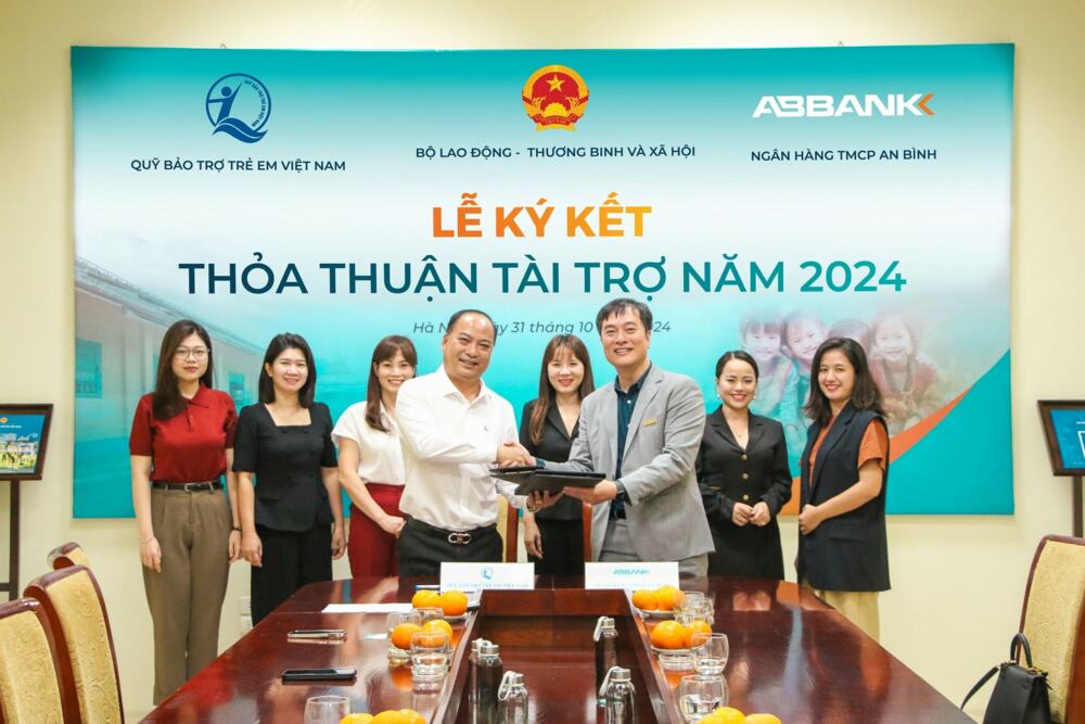 ABBANK và Quỹ Bảo trợ trẻ em Việt Nam chung tay vì sự nghiệp chăm sóc, bảo vệ và phát triển trẻ em 2