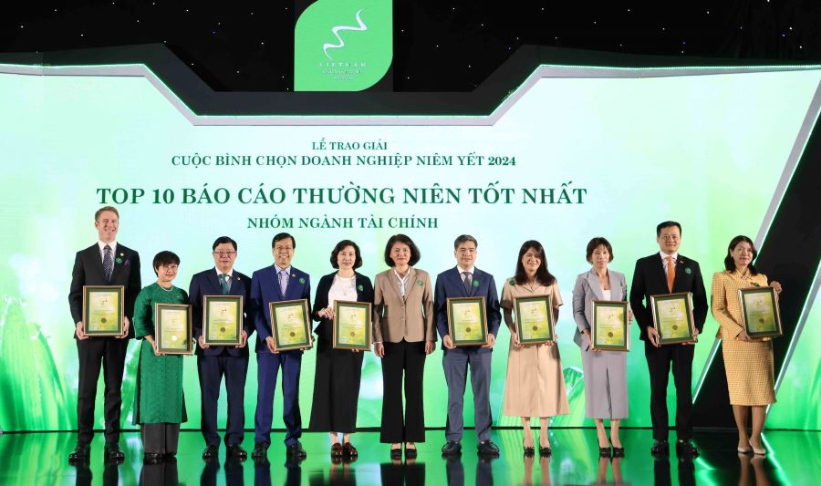 Chứng khoán Bảo Việt nhận nhiều giải thưởng uy tín, khẳng định vị thế 25 năm trên thị trường Việt Nam 2