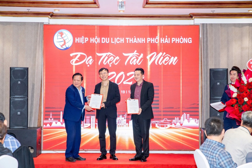 Hiệp hội Du lịch Hải Phòng ra mắt các tân Phó Chủ tịch Hiệp hội và Ủy viên Ban chấp hành Hiệp hội 2