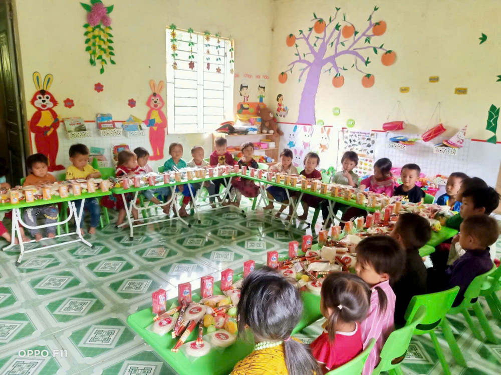 Vượt núi gieo yêu thương - Hành trình đến với trẻ em vùng cao của câu lạc bộ trang chu fun88 5