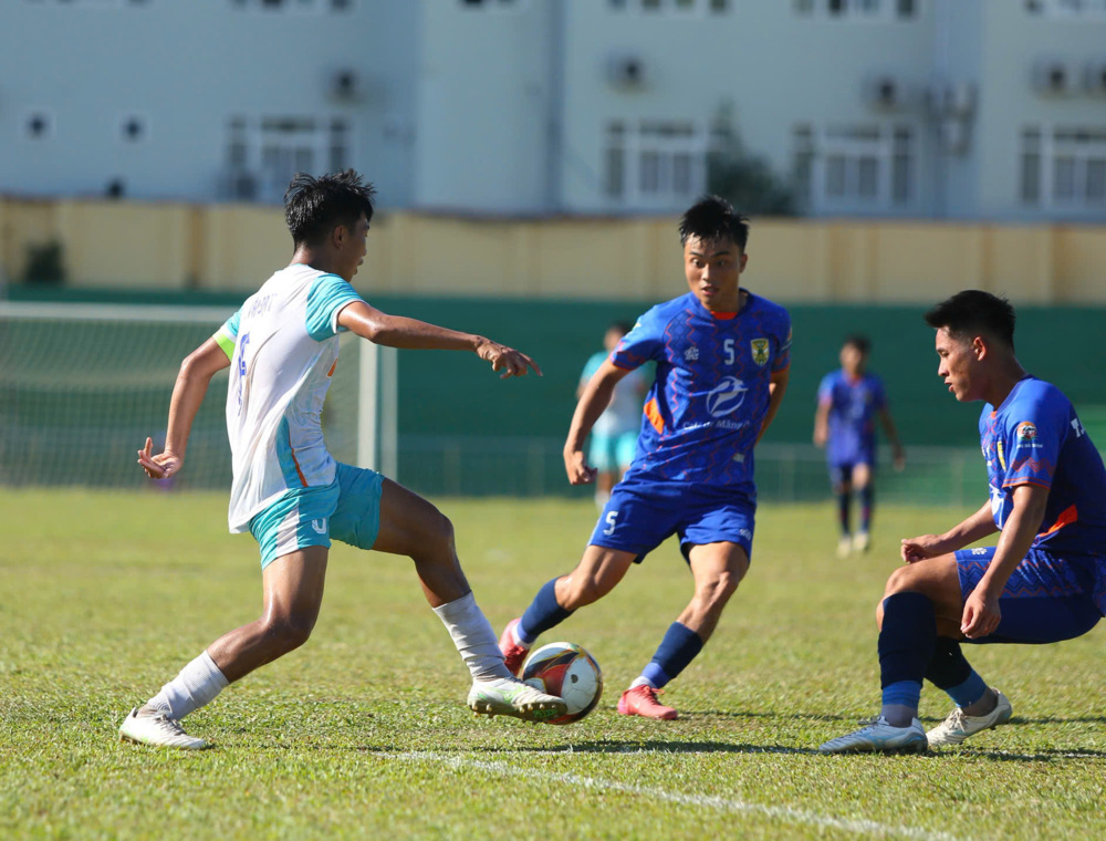 CLB Kon Tum gây sốc trong ngày thủ môn nhập viện 3