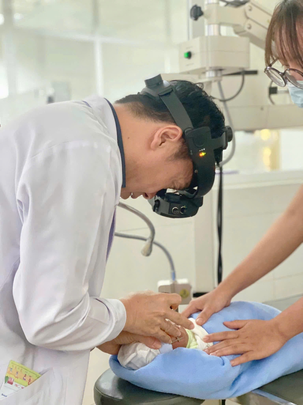 Gia Lai: Bệnh viện Mắt Cao Nguyên đã phẫu thuật 20.000 ca bệnh lý về mắt 3